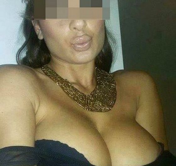 Fille à la poitrine opulente cherche sexefriend sur KB