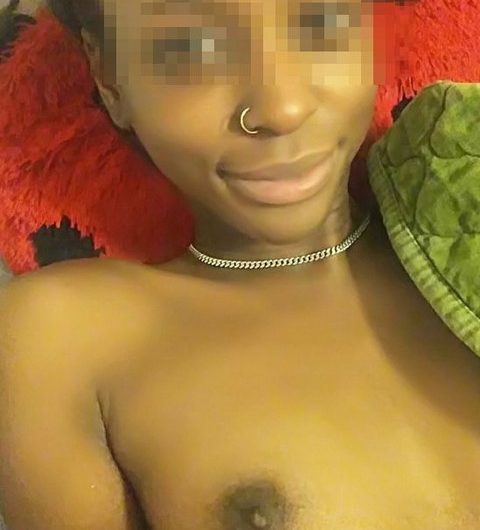 plan cul black avec une renoi en manque de plaisir (Colmar)