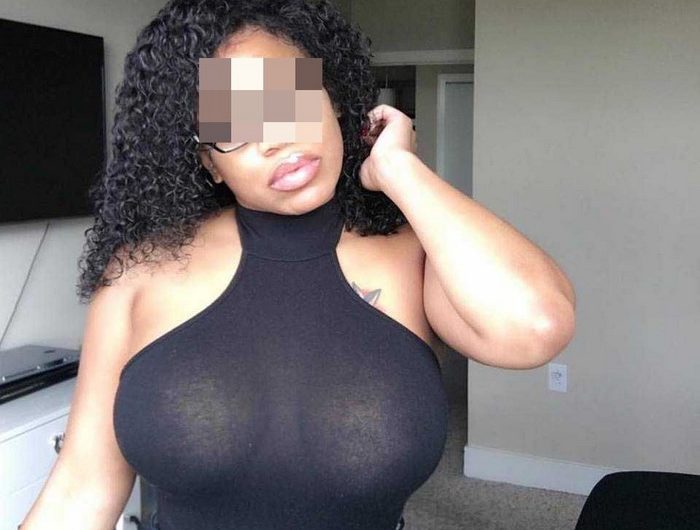 Rencontre sexe avec Noire à gros seins (dept. 68)