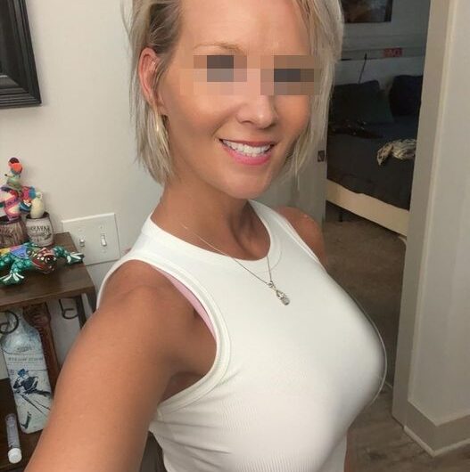 Milf sexy et cochonne a envie de croquer un jeune alsacien